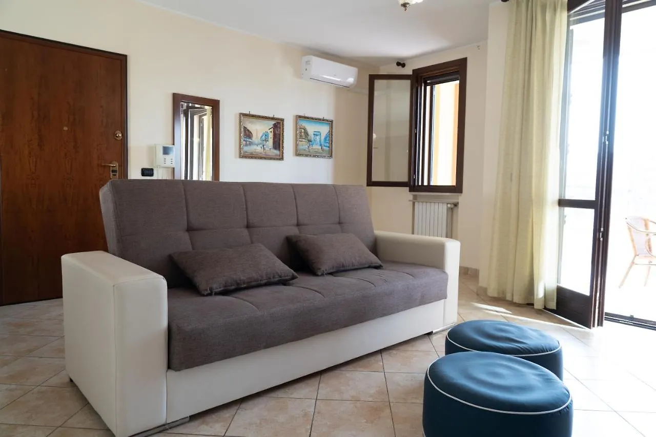 Elle Dimore Lecce 0*,  Italia