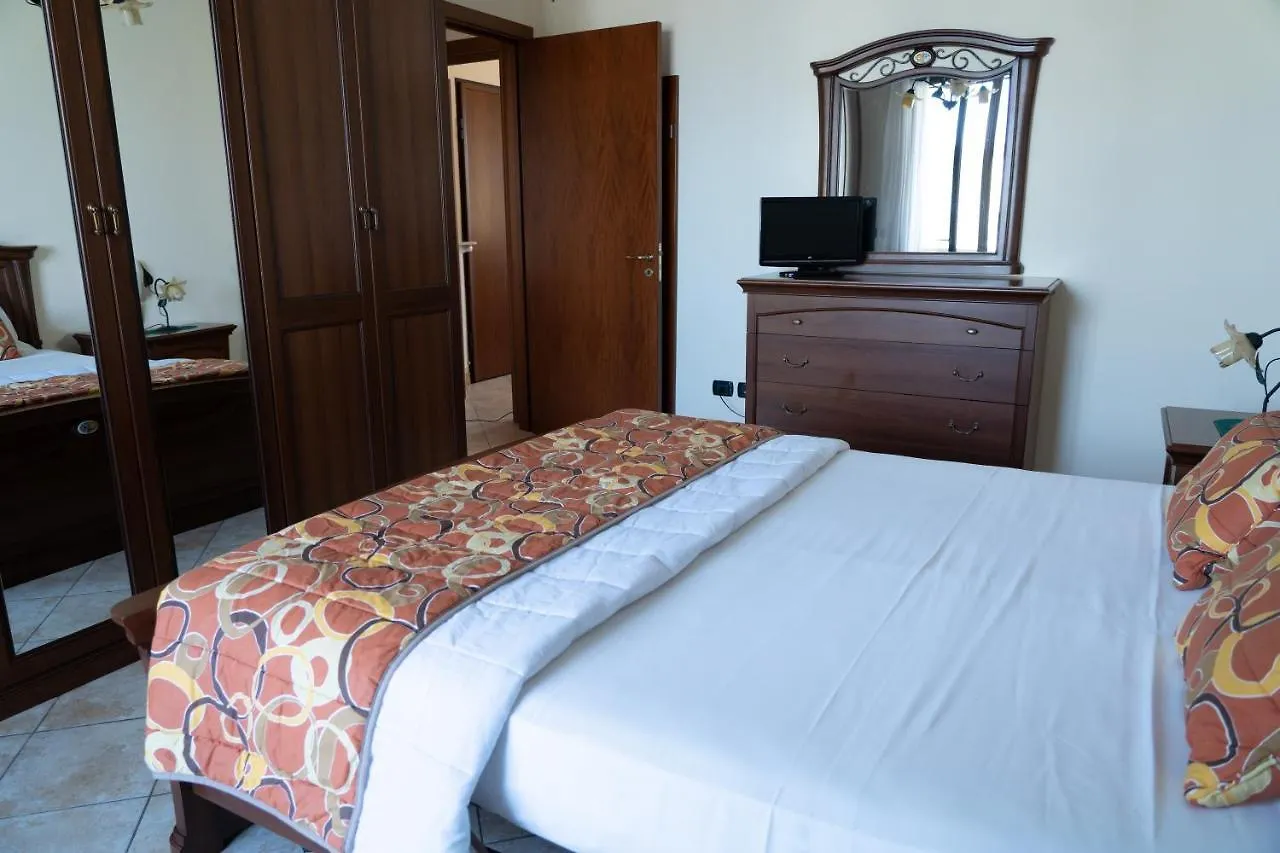 Apartment Elle Dimore By Cda Accommodation Lecce Italy