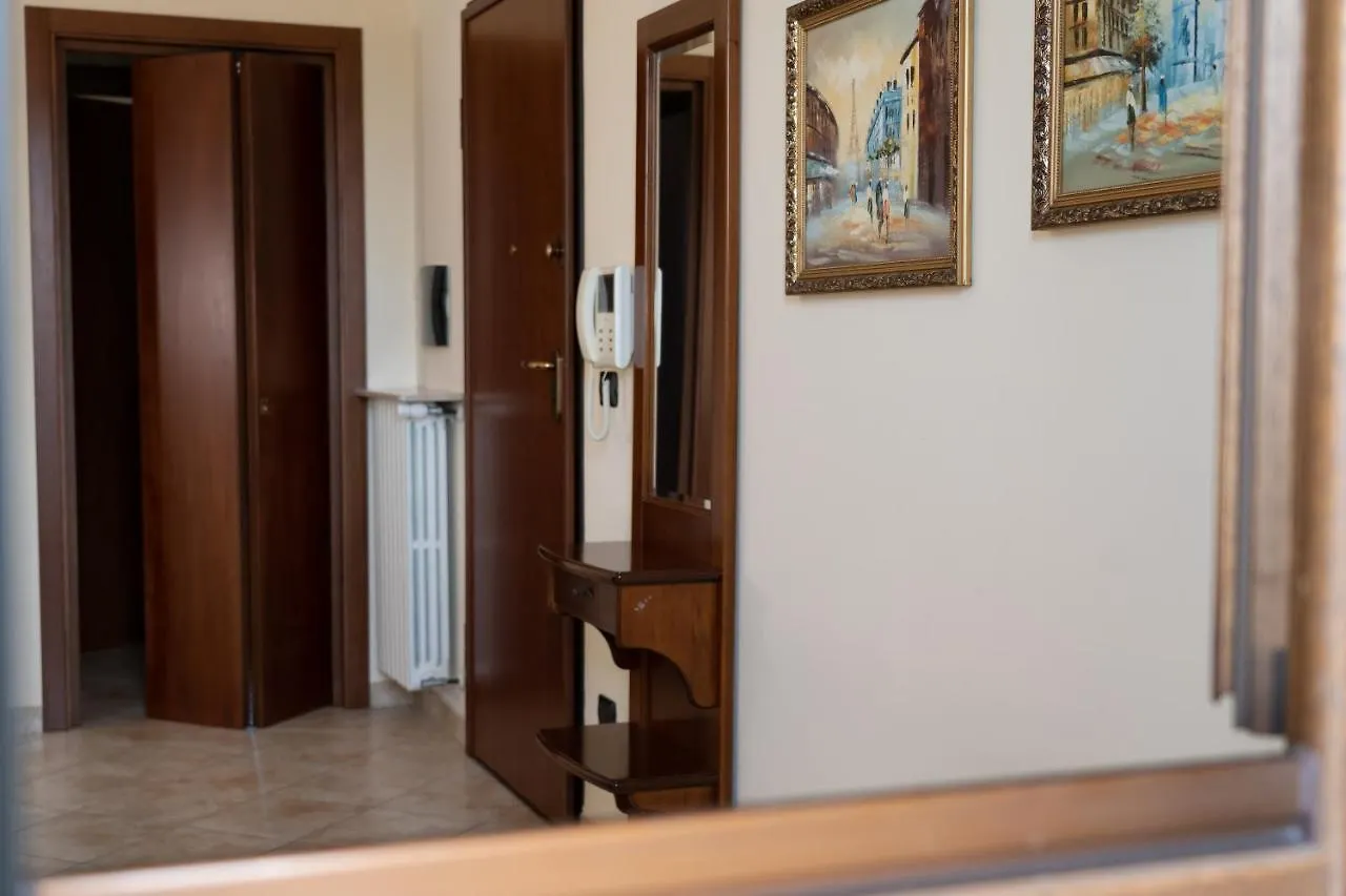 Apartment Elle Dimore By Cda Accommodation Lecce Italy